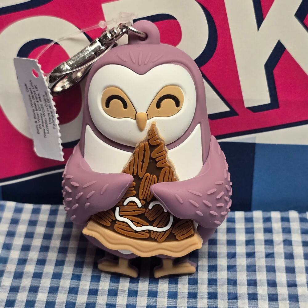 BBW Autumn Owl Pocketbac Holder Keychain Backpack Purse Luggage Travel Hand Care